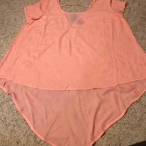 Scoop neck V back Torrid peach blouse size 2